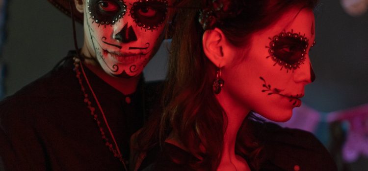 Halloween Date Ideas: Unforgettable Spooky Night Experiences For Couples